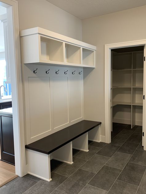 Mudroom Garage, Small Mudroom Ideas, Mudroom Cubbies, Mudroom Remodel, Front Foyer, Custom Bunk Beds, Mudroom Makeover, Mudroom Storage Bench, Mud Room Entry