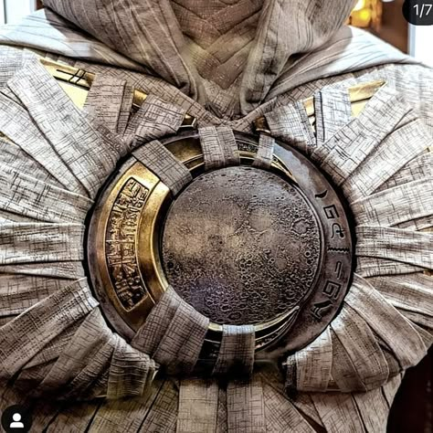 Moonknight Cosplay Diy, Moon Knight Aesthetic, Moon Knight Cosplay, Knight Aesthetic, Moon Knight Costume, Marc Spector, Knight Tattoo, Panther Art, Marvel Moon Knight