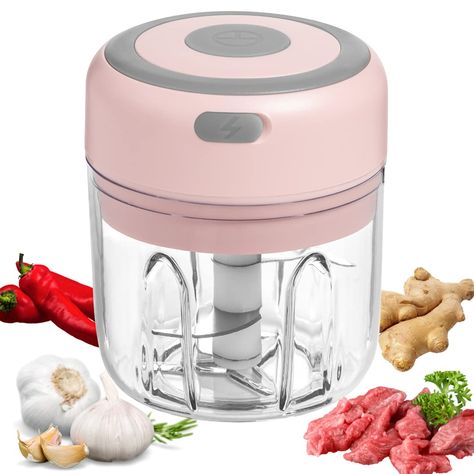 Garlic Chopper, Chili Spices, Garlic Crusher, Onion Chopper, Must Have Kitchen Gadgets, Small Food Processor, Portable Food, Food Chopper, Meat Grinder