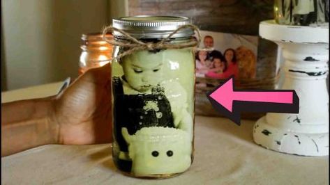 DIY Mason Memory Photo Jar Tutorial | DIY Joy Projects and Crafts Ideas Photo Jar, Mason Jar Photo, Mason Jar Craft, Diy Joy, Memory Jar, Homemade Lip Balm, Jar Diy, Mason Jar Crafts, Photo Memories