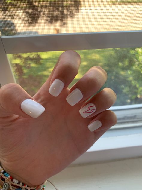 Lightning Nails, White Short Nails, Pink Lightning Bolt, Pink Lightning, Teen Nails, White Gel Nails, Preppy Vsco, Western Nails, Country Nails