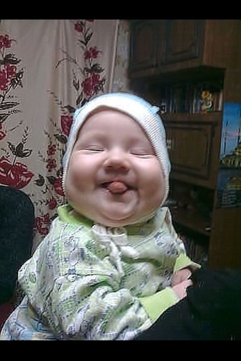 Russian charm Funny Baby Faces, Funny Baby Pictures, Funny People Pictures, Baby Faces, Baby Blog, Baby Memes, Cute Funny Babies, Baby Portraits