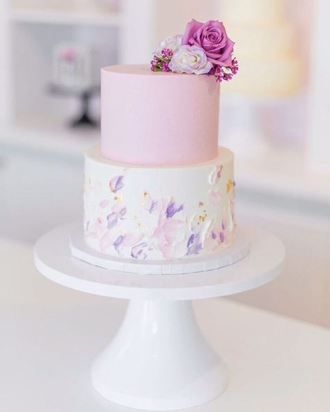 Pastel Colour Cake, Pastel Color Cake, Lavender Birthday Cake, Pink And Purple Cake, Best Wedding Cakes, Purple Wedding Cake, Purple Cakes Birthday, Pastel Cake, Lavender Cake