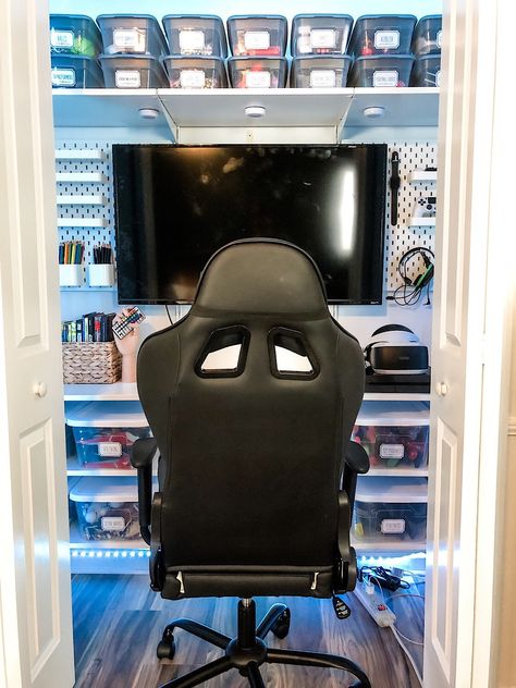 Noah's Bedroom Reveal With Closet Gaming Nook - Organized-ish Teen Gaming Bedroom, Preppy Teen Bedroom, Boys Gaming Room, Gaming Nook, Teen Game Rooms, Cool Teen Rooms, Closet Nook, Teen Closet, Preppy Teen