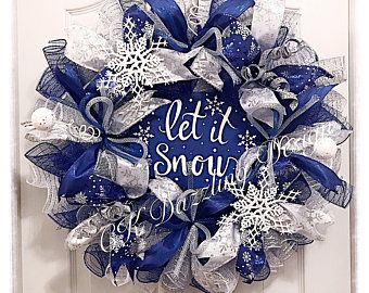 Snowball Wreath, Wreaths Ribbon, Christmas Snowflakes Wreath, Wreaths Winter, Yarn Wreaths, Wreaths Summer, Ribbon Wreaths, Christmas Wreath Decor, Red Christmas Wreath