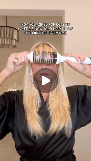 Kathleen Post on Instagram: "I’ve been loving the combo of this heated round brush with Velcro rollers on my top layers! ✨ I asked for more layers at my last haircut and I feel like this really makes them pop! You can also use a Dyson Airwrap, Shark, or curling iron with the Velcro rollers to achieve the same bouncy blowout look!  For links, comment “shop” and I’ll DM you outfit links to everything I used! (Also always linked in bio- just click LTK for links) 🤍🤍🤍 https://liketk.it/4J3qr  Layered haircut  Bouncy blowout tutorial Hair tutorial Velcro rollers" Blowout Tutorial Round Brush, Curling Layered Hair, How To Use Rollers In Hair, Easy Blowout At Home, Blowout With Rollers, Short Hair With Volume, Velcro Rollers Tutorial, Curled Layered Hair, Dyson Blowout