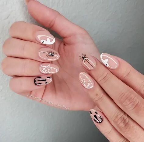 Dot Nail Designs, Nails Care, Halloween Acrylic Nails, Cute Halloween Nails, Pumpkin Nails, Nagel Tips, Seasonal Nails, Dots Nails, Long Acrylic