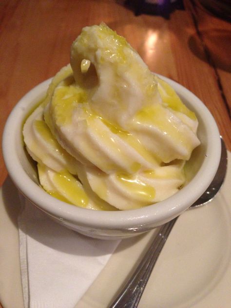 One of the most unique desserts that I've ever eaten: vanilla soft serve ice cream drizzled with olive oil and sea salt. Sweet and salty! Olive Oil Ice Cream, Soft Serve Ice Cream, Unique Desserts, Soft Serve, Sweet And Salty, Vanilla, Ice Cream, Cream