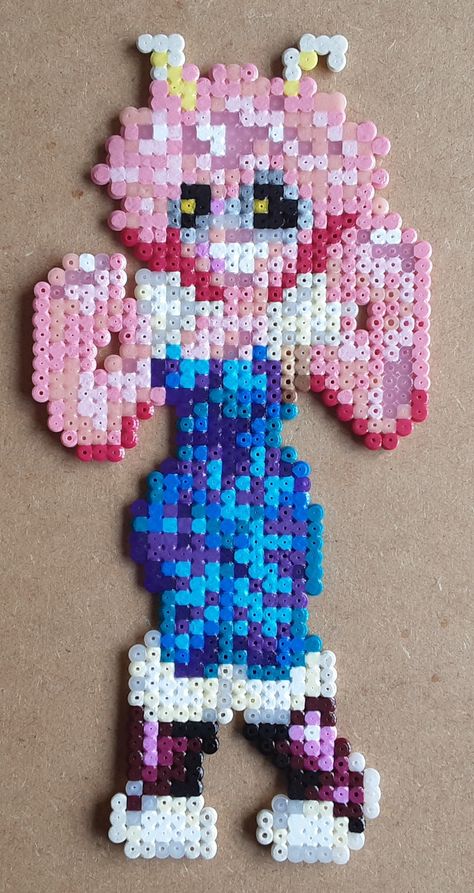 Original design by Wanderingstreet on DeviantArt. Anime Perler, Mha Art, Melt Beads Patterns, Hamma Beads Ideas, Mina Ashido, Easy Perler Beads Ideas, Hamma Beads, Easy Pixel Art, Perler Crafts