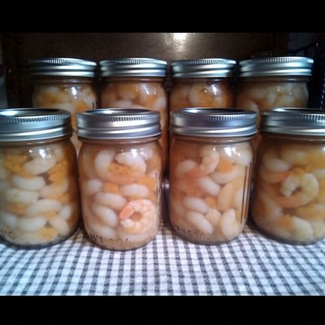 Pressure Canning Shrimp Recipe Canning Shrimp, Pickled Shrimp Recipe, Pressure Canning Meat, Pressure Canning Recipes, Canned Seafood, Canning Process, Food Preserving, Vacation Meals, Frozen Shrimp