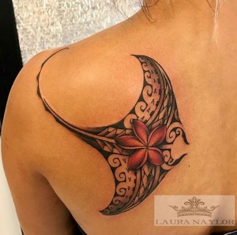 Top 19 Hawaiian Tattoo Designs for 2024: Embrace Island Vibes with Style Hawaiian Side Tattoos Women, Hawaiian Back Tattoos For Women, Hawaiian Tribe Tattoos For Women, Dainty Hawaiian Tattoos, Hawaiian Hook Tattoo, Lil Tatoos, Tropical Sleeve Tattoo For Women, Polynesian Flower Tattoo, Island Tattoos For Women