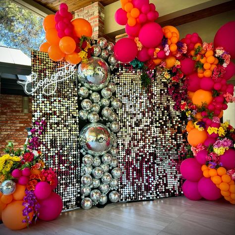 Disco Fever Party, Disco Wall, Sunset Party, Disco Decorations, Disco Party Decorations, Dance Decorations, Staff Party, 30 Birthday, 70s Party