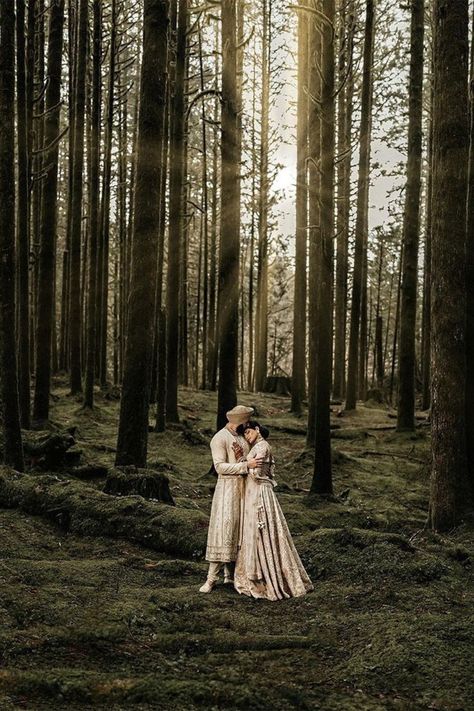 Forest Indian Wedding, Outdoor Photography Poses, Photography Poses For Couples, Pnw Forest, Mountain View Weddings, Poses For Couples, Groom Photoshoot, Bride Attire, Pre Wedding Photoshoot Outdoor