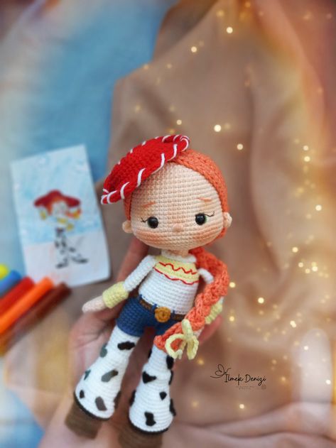 Best Movie Characters, Amazing Toys, Disney Crochet Patterns, Jessie Toy Story, Disney Collage, Cowgirl Birthday, Fun Crochet Projects, Designer Toys, Crochet Toys Patterns