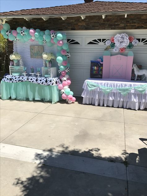 Pink and teal western theme. Follow us on IG at two_of_a_kind_event_styling Pink And Turquoise Birthday Party Ideas, Cow Print And Teal Party, Turquoise Pink Black Party, Teal Western Birthday Party Ideas, Teal And Cow Print Birthday, 40th Bday Ideas, Cow Birthday Parties, Western Birthday, Cow Birthday