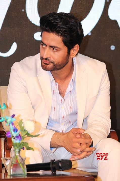 Mumbai: Webshow "Kaafir" press conference - Mohit Raina (Batch - 2) #Gallery - Social News XYZ Photos:  Webshow #Kaafir press conference - #MohitRaina (Batch - 2) Samrat Ashok, Mohit Raina, Shiva Wallpapers, Happy Birthday Wishes Cards, Birthday Wishes Cards, Tshirt Men, Fashion Suits For Men, Fashion Suits, Indian Movies