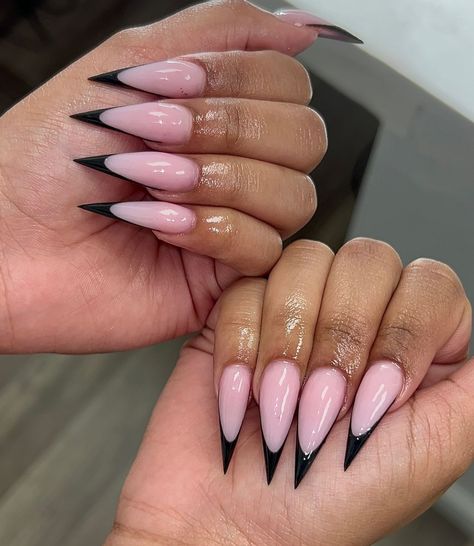 Black Stiletto French Tip Nails, White French Tip Stiletto Nails, Black French Tip Stiletto, Black French Tip Nails Stiletto, Steletoes Nails Design, Black French Tip Stiletto Nails, French Stiletto Nails Design, Black French Tips Nails, Stiletto French Nails