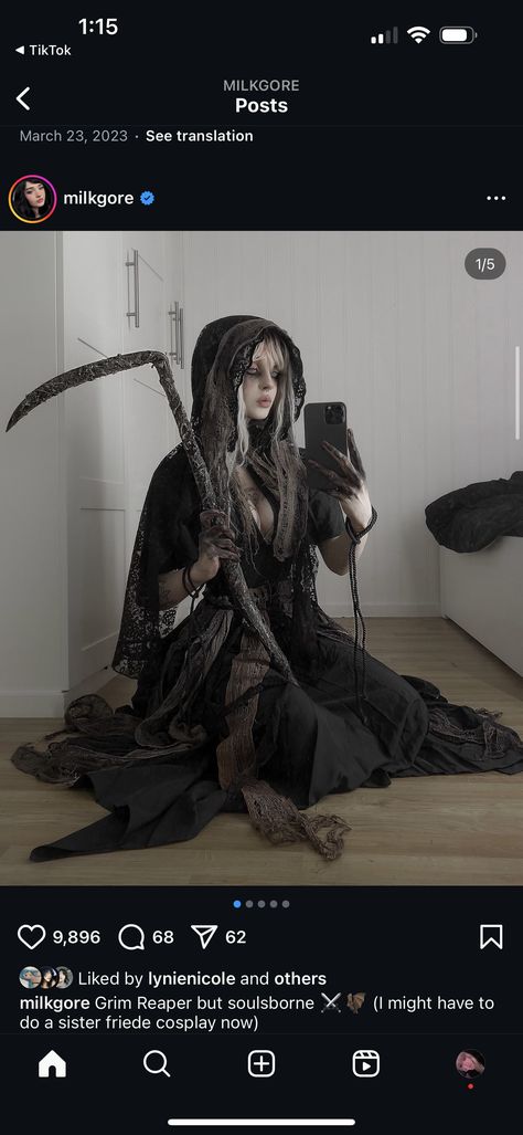 Elden Ring Cosplay, Holy Moly, Elden Ring, Bloodborne, Look Cool, Dark Fantasy, Cosplay Costumes, Halloween Costume, Art Style