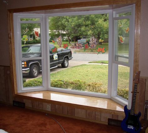 Add a bay window to front dining room? Would make space feel bigger and add character and curb appeal too Bay Window Exterior, Bow Windows, Window Remodel, Bay Window Living Room, Window Picture, Bay Window Seat, Window Seat Design, House Window Design, Knee Wall