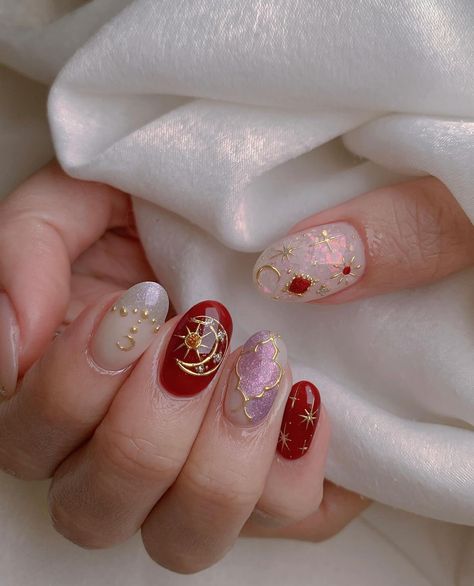 Japanese Nail Art 2023, Japan Nails, Japanese Nail Art Elegant, Japanese Nail Art Red, Japanese Floral Nails, Pink Japanese Nail Art, Red And Gold Nails, Color For Nails, Witchy Nails