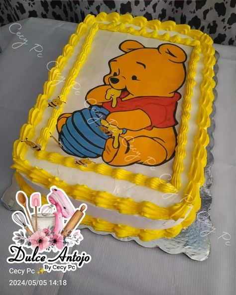 Winnie The Pooh Cake Ideas, Winnie The Pooh Cakes, Baby Shower Sheet Cakes, Pooh Bebe, Cars Birthday Party Decorations, Winnie The Pooh Cake, Flat Cakes, Birthday Sheet Cakes, Ideas Fiesta