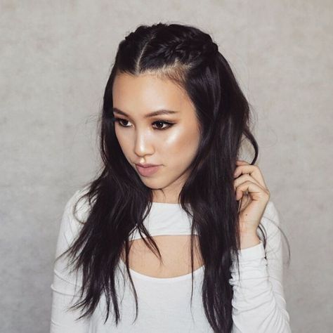 The Pinterest Styles That Scream #BraidGoals via @ByrdieBeauty Hairstyles Guys, Boxer Braids, Second Day Hairstyles, Braided Half Up, Cool Braid Hairstyles, Hairless Cat, Long Black Hair, Penteado Cabelo Curto, Hair Game