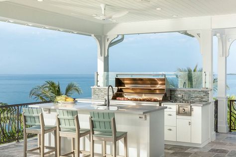 Beach Kitchen Ideas, Contemporary Backyard, Deck Remodel, Outdoor Grill Station, Grill Station, Beach Kitchens, Backyard Grilling, Patio Kitchen, Pergola With Roof