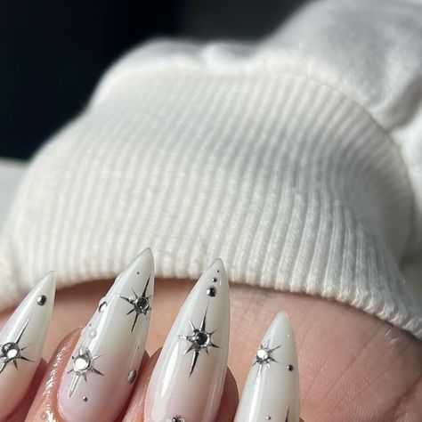 Gift Nails, New Years Eve Nails, Witchy Nails, Nail Prices, Moon Nails, Happy New Years Eve, Galaxy Nails, Nail Type, Nails Wedding