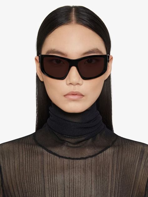 Vanessa Doofenshmirtz, Givenchy Sunglasses, Sunglasses Women Designer, Sunglasses Collection, Givenchy Women, Cowboy Boots Women, Luxury Sunglasses, Scarf Jewelry, Sunglasses & Glasses