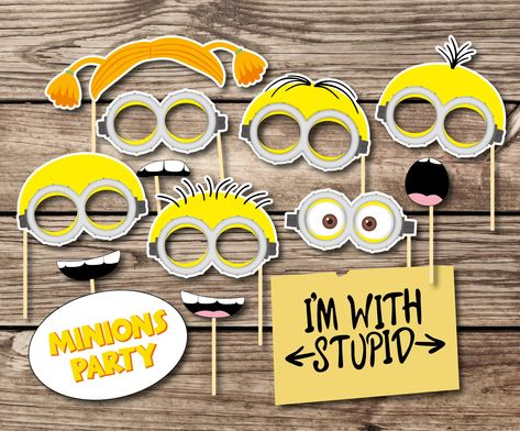 Minion Photo Booth, Minion Mask, Minions What, Minion Cupcake Toppers, Minion Party Decorations, Minion Party Favors, Minion Balloons, Minions Birthday Party, Minion Decorations