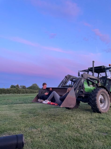 Cute Country Lifestyle, Farm Life Aesthetic Couple, Life In The Country, Country Lifestyle Farm Life Family, Farmer Boyfriend Aesthetic, Summer On The Farm, Life On A Farm, Farm Love Aesthetic, Farming Aesthetic Country Living