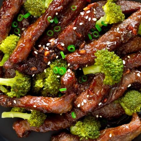 Pioneer Woman Beef And Broccoli Beef And Broccoli Marinade, Beef Round Steak, Beef Round, Beef Broccoli, Beef Strips, Beef And Broccoli, Ginger Slice, Marinated Beef, Pioneer Woman Recipes