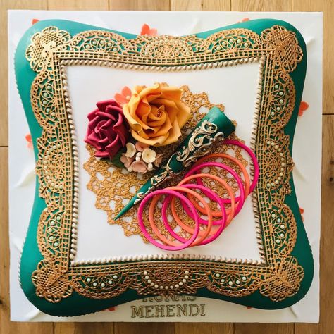 A mehndi pillow cake from September - I hadn’t formerly uploaded this as it was an identical repeat design with handcrafted sugar roses… Mehndi Cake, Mehndi Cone, African Cake, Mehndi Candles, Pillow Cakes, Indian Cake, Mehndi Party, Mehndi Ceremony, Sweet 16 Decorations