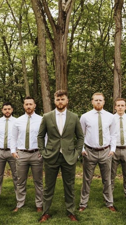 Olive Green Mens Wedding Attire, Groomsmen Outfits Fall Wedding, Desert Groomsmen Attire, Woodland Groomsmen Attire, Green And Tan Groomsmen Attire, Groomsmen Attire Beige And Green, Bridesmaid And Groomsmen Colors Rustic, Groomsmen Attire For Sage Green Wedding, Groom Attire Outdoor Wedding