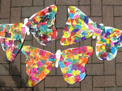 Hungry Caterpillar Style Butterflies Caterpillar Craft Preschool, Preschool Bugs, Eric Carle Crafts, Caterpillar Activities, Eric Carle Activities, Caterpillar Art, The Very Hungry Caterpillar Activities, Hungry Caterpillar Craft, Hungry Caterpillar Activities