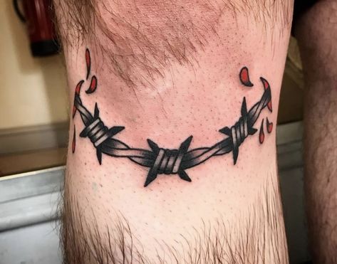 Barbed Wire Rose Tattoo, Traditional Tattoo Knee, Wrist Band Tattoo, It Tattoo, Barbed Wire Tattoos, Wire Rose, Neo Tattoo, Chain Tattoo, Knuckle Tattoos