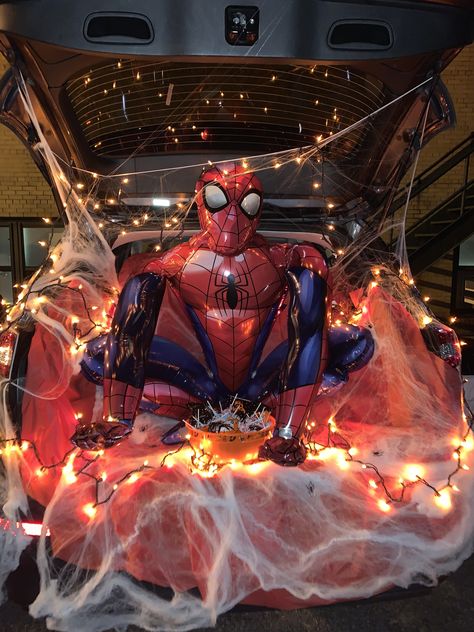 Spider Man Halloween Decorations, Good Trunk Or Treat Ideas, Spider Man Trunk Or Treat Ideas, Spiderweb Trunk Or Treat, Tru K Or Treat Car Ideas, Ninjago Trunk Or Treat Ideas, Spider Man Family Costume Ideas, Pre K Trunk Or Treat Ideas, Spiderverse Trunk Or Treat