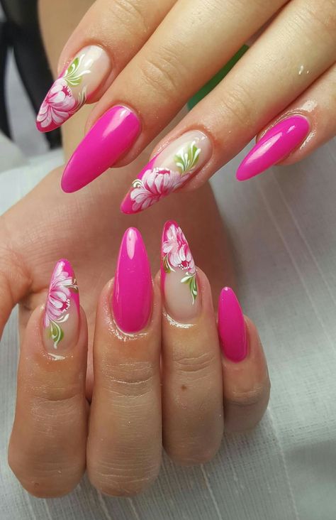 French pink micropittura Nails 2023 Trends Pink, February Nail Colors, Perfect Nail Color, Nails Polygel, Rose Gold Nails Design, Nail Shapes Square, Pink Tip Nails, Bright Pink Nails, Trends Nails