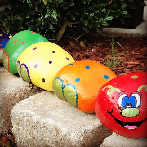 Painted Rock Caterpillar, Rock Caterpillar, Rock Bugs, Rainbow Caterpillar, Cousin Camp, 3 Daughters, Art Stone, Rock Painting Patterns, Rock Baby