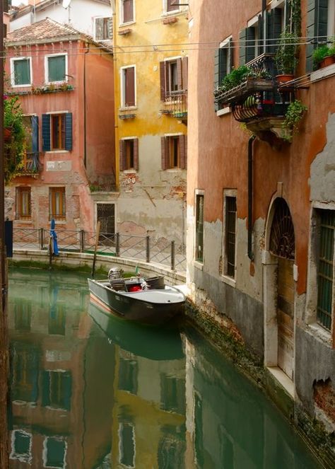 Venice Italy Outfit, Venice Italy Beaches, Venice Italy Food, Venice Italy Gondola, Venice Italy Photography, Venice Painting, Venice Italy Travel, Italy Art, Jolie Photo