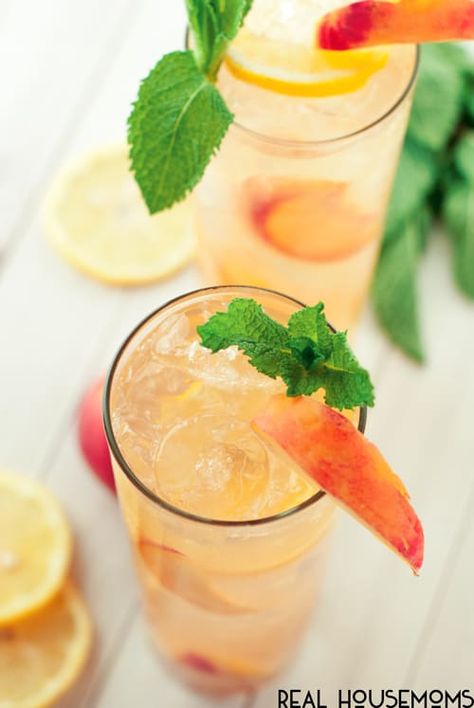 Good Lemonade Recipe, Best Margarita Recipe, Peach Iced Tea, Iced Tea Drinks, Best Lemonade, Alcohol Free Drinks, Healthy Cocktails, Tea Lemonade, Moonshine Recipes