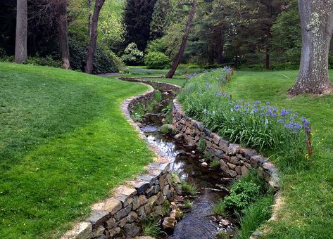 River Retaining Wall Ideas, Creek On Property, Ditch Retaining Wall, Creek Retaining Wall, Ditch Ideas, Diy Lawn Care, Backyard Creek, Creek Ideas, Backyard Landscaping Diy