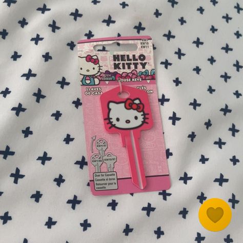 hello kitty
keys
hk
kitty
sanrio 
aesthetic Hello Kitty Car Accessories Interiors, Hello Kitty Car Keys, Hello Kitty Car Decor, Key Drawing, Hello Kitty Car Accessories, Birthday Dump, Hello Kitty Wedding, Kitty House, Hello Kitty Room Decor