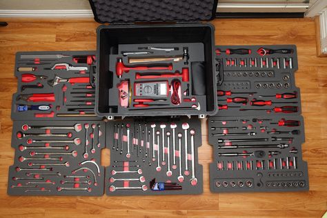 Pelican Tool Case, Pelican Case Tool Storage, Pelican Case Ideas, Pelican Box, Shop Tool Boxes, Toolbox Organization, Work Truck Organization, Milwaukee Tool Box, Officine In Garage