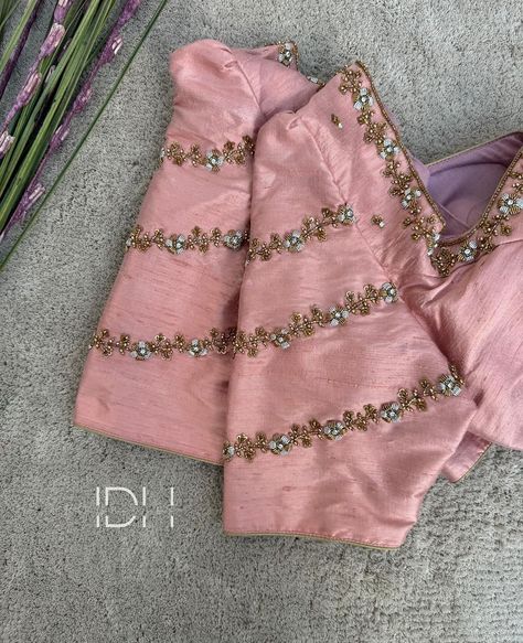 Simple Saree Blouse Designs, Beauty Tips Hair, 50 Blouse Designs, Dress Designs For Stitching, Latest Bridal Blouse Designs, Latest Blouse Designs Pattern, Traditional Blouse Designs, Tips Hair, Skincare Natural