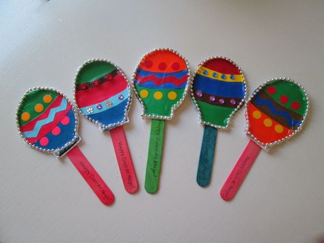 Mexico Crafts For Preschool, Maracas Craft For Kids, Maracas Craft, Hispanic Heritage Month Crafts, Nature Crafts Kids, Hispanic Heritage Month Activities, Fun Summer Crafts, Cultural Crafts, Animal Art Projects