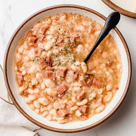 Slow Cooker White Beans, White Bean Ham Soup, Little Spoon Farm, Crockpot Ham And Beans, Easy Comfort Food Recipes, Ham Hocks And Beans, White Beans And Ham, Beans And Ham, Slow Cooker Ham Recipes