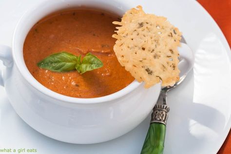 Tomato Basil Soup With Goat Cheese Goat Cheese Soup, Soup With Goat Cheese, 30 Minute Meals Healthy, Vegetable Soups, Creamy Tomato Basil Soup, Tomato Soup Easy, Recipes Savory, Recipe Soup, Delicious Soups