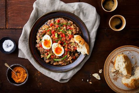 This Ethiopian ful medames recipe makes a superb, spicy breakfast, served with boiled eggs and crusty white rolls. Ful Recipe, Ful Medames, Spicy Breakfast, Sous Vide Vegetables, Cardamom Recipe, White Rolls, Great British Chefs, Easy Curry, Cinnamon Recipes