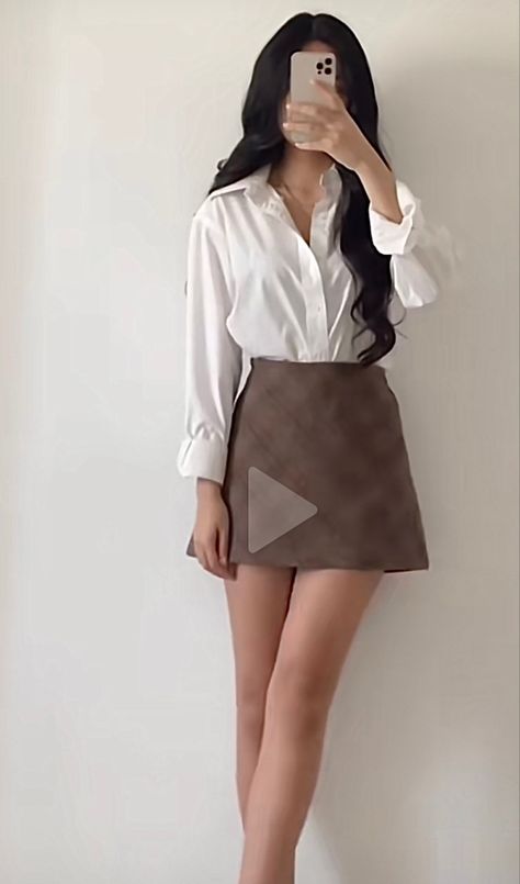 Brown Skirt White Top Outfit, White Shirt Brown Skirt, White Sando Top Outfit, Brown Short Skirt Outfit, Sando Top Outfit, Short Brown Skirt Outfit, Skirt And Crewneck Outfit, Brown Skirt Outfit Ideas, White Polo Outfit